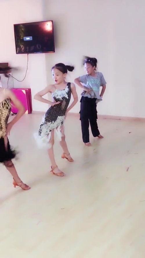 踢踏舞视频儿童,踢踏舞视频中的欢乐童年时光